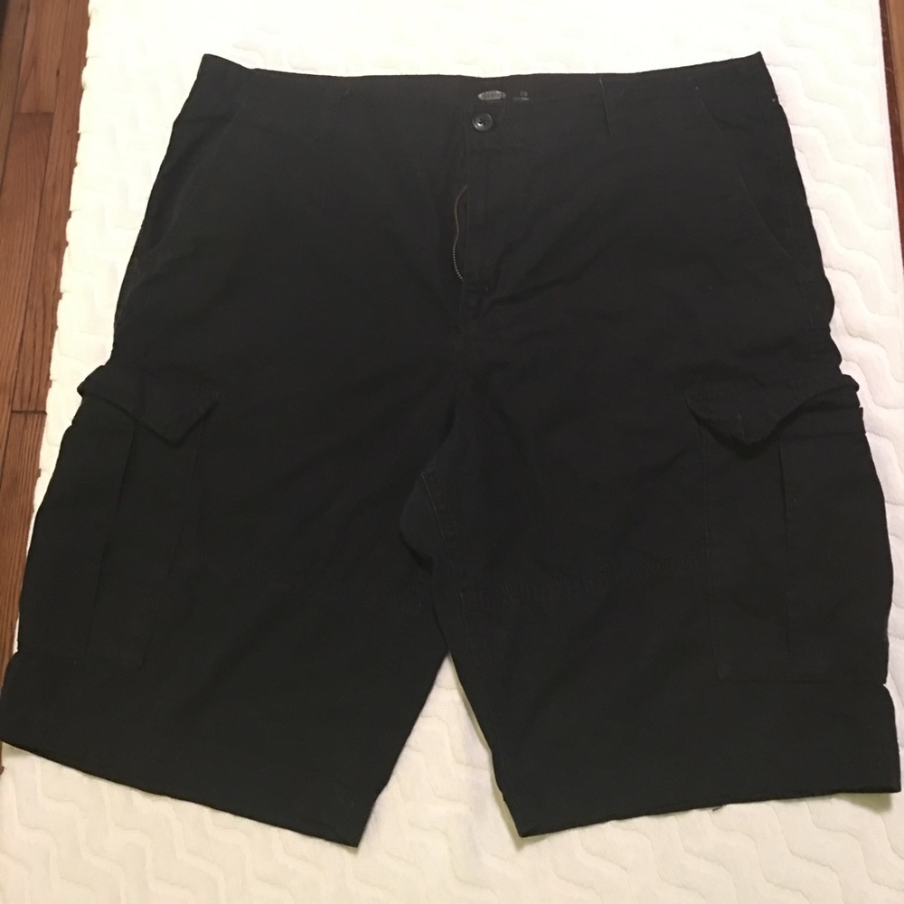 Old Navy cargo shorts 38 waist black